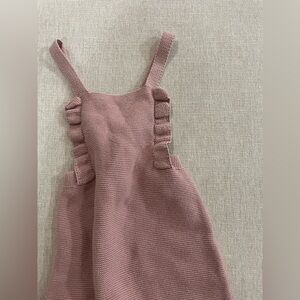 Zara knit ruffle girly muted pink overalls size 9-12 months
